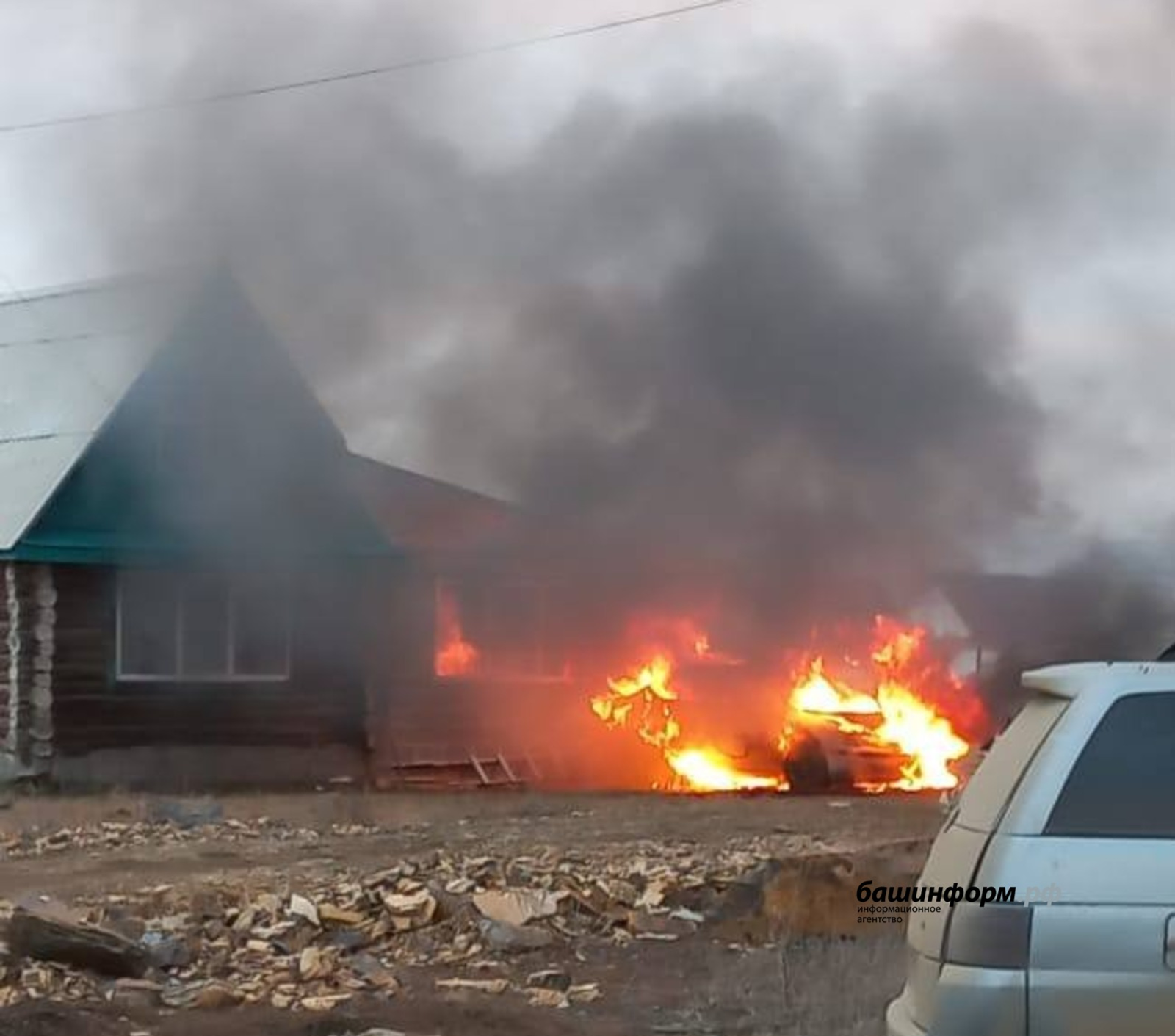 В Башкирии при подозрительных обстоятельствах сгорел автомобиль