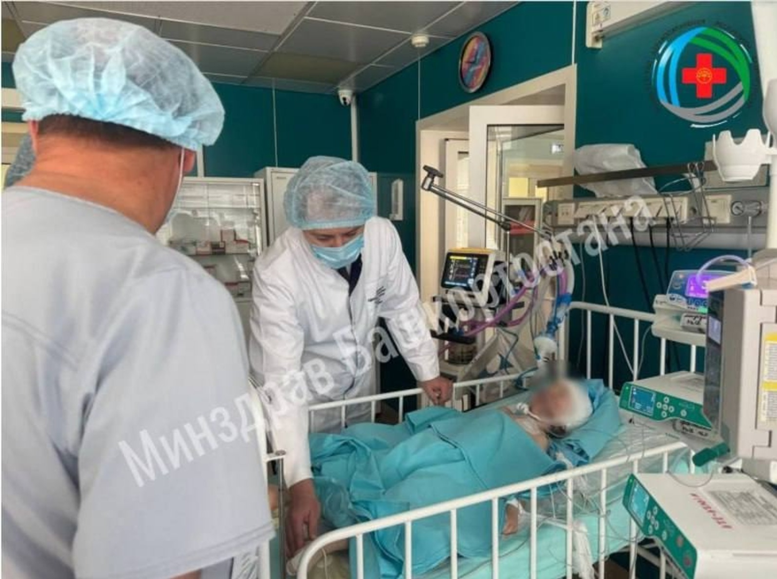 Мама сброшенной с 4 этажа девочки в Башкирии просит оставить семью в покое