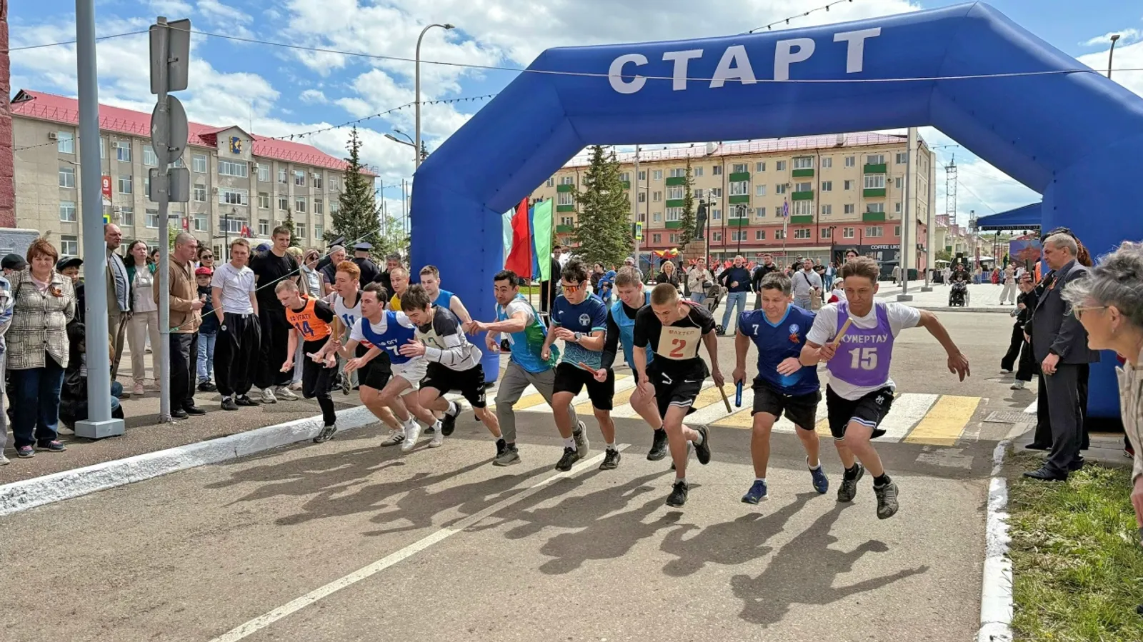 Эстафета поколений: в Кумертау прошла 58-я весенняя легкоатлетическая эстафета