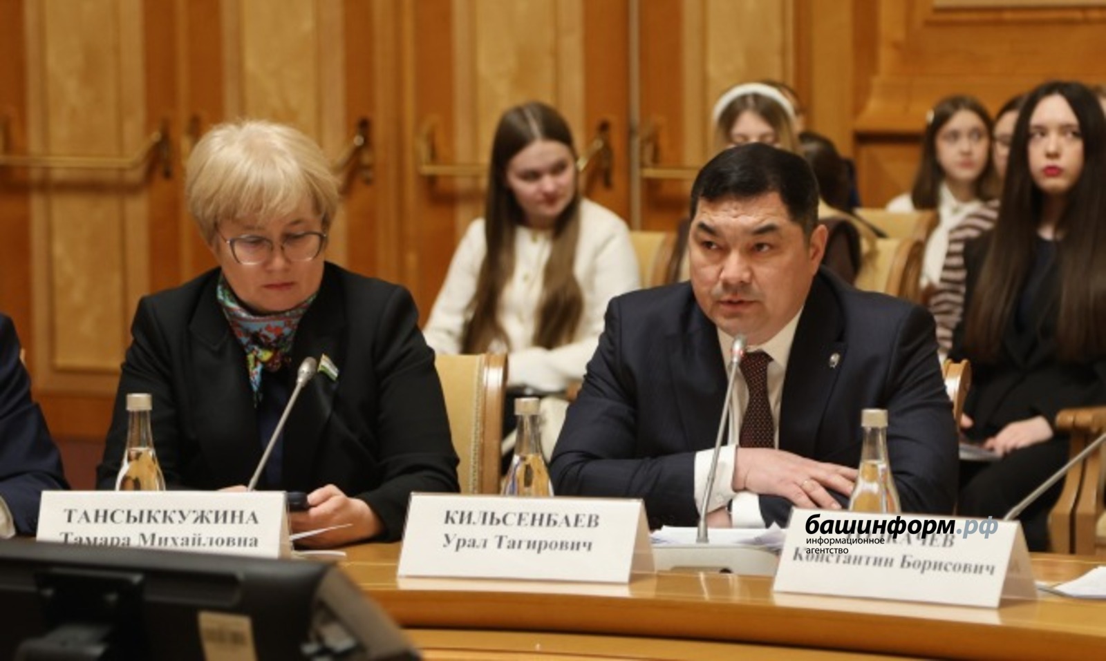 Конфликт из-за смартфона: в Башкирии назвали одну из причин суицида среди детей