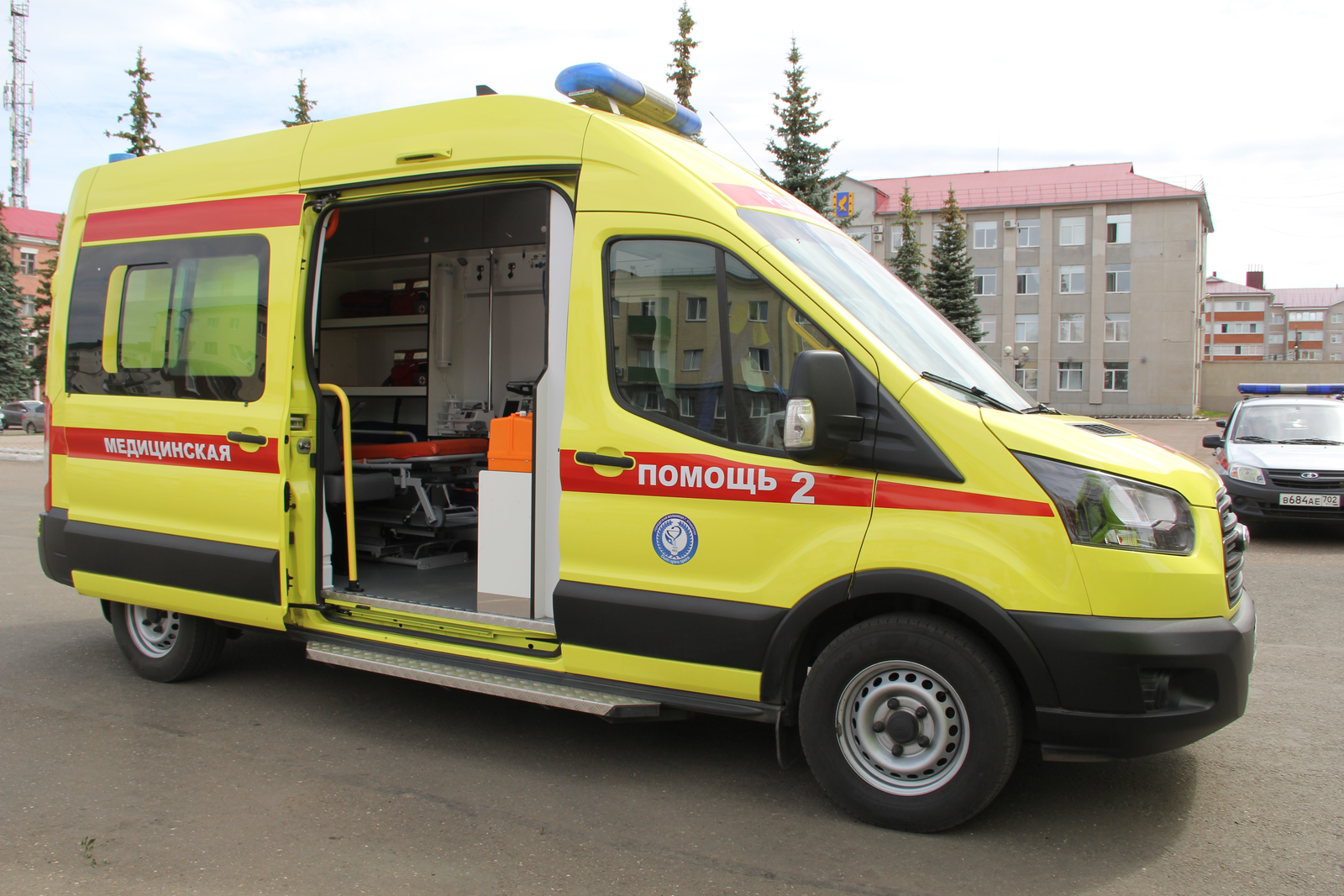 Как будут работать поликлиники и аптеки в майские праздники: график и изменения