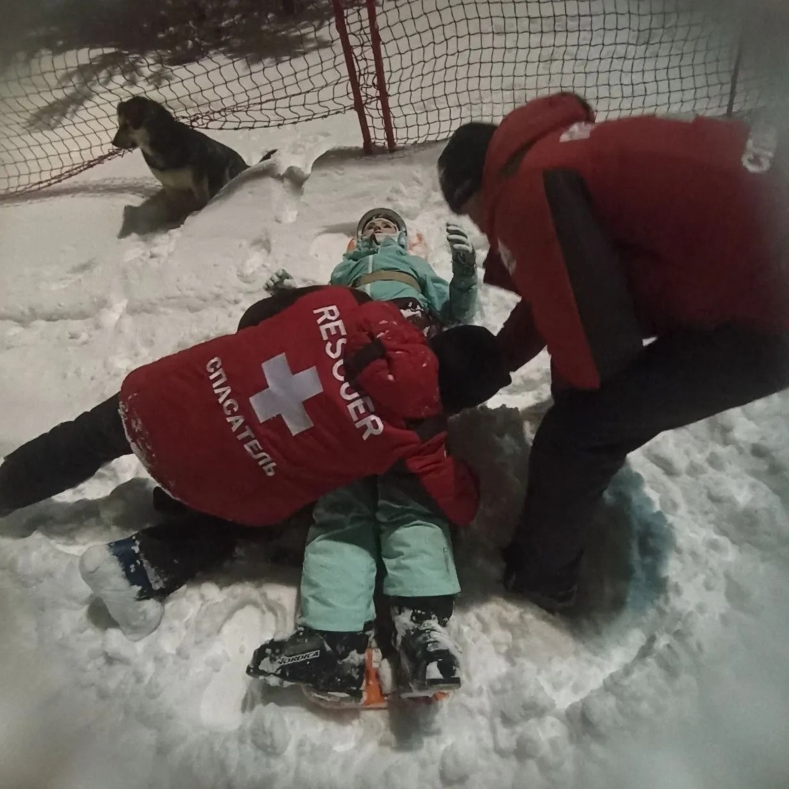 В Башкирии на курорте «Абзаково» лыжник из Оренбурга сбил девушку и скрылся