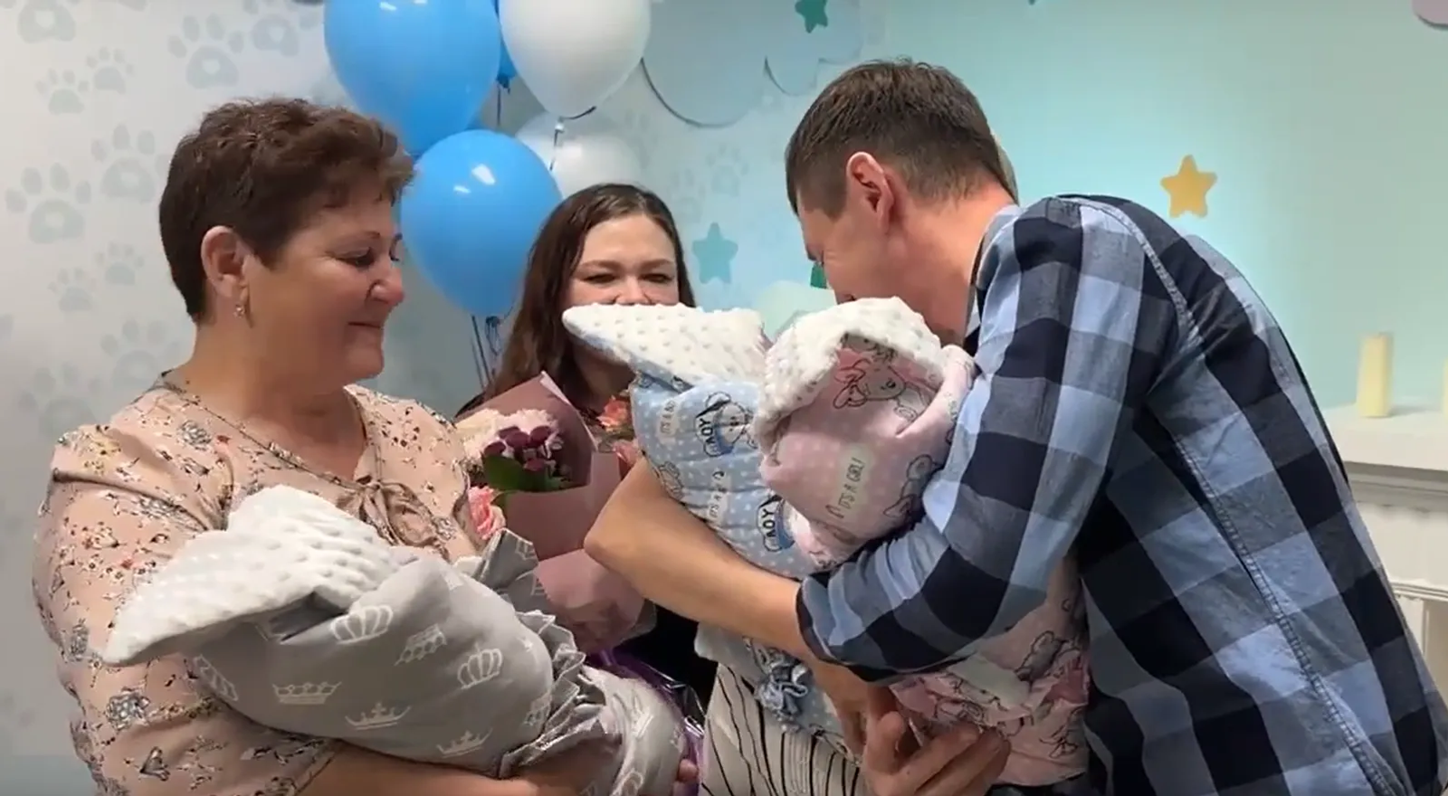 Уфимская семья стала многодетной после рождения тройни