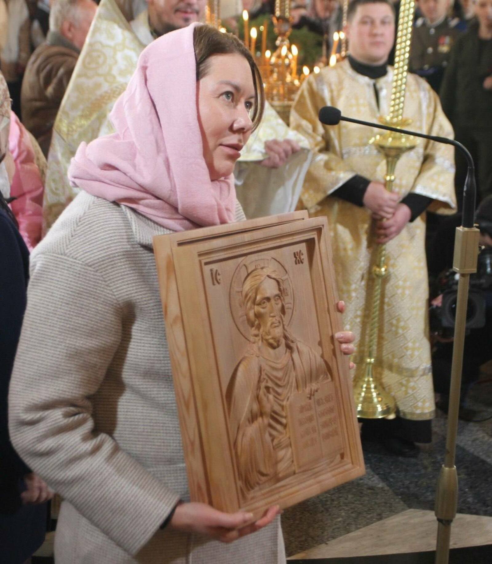 Союз православных женщин Башкирии преподнёс рождественский дар митрополиту