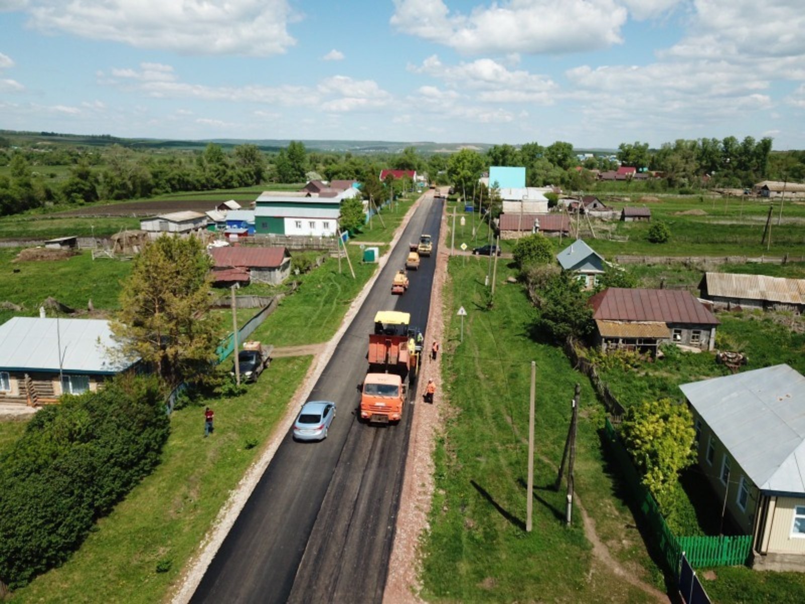 В Башкирии по нацпроекту ремонтируют дорогу, соединяющую четыре поселка Стерлибашевского района
