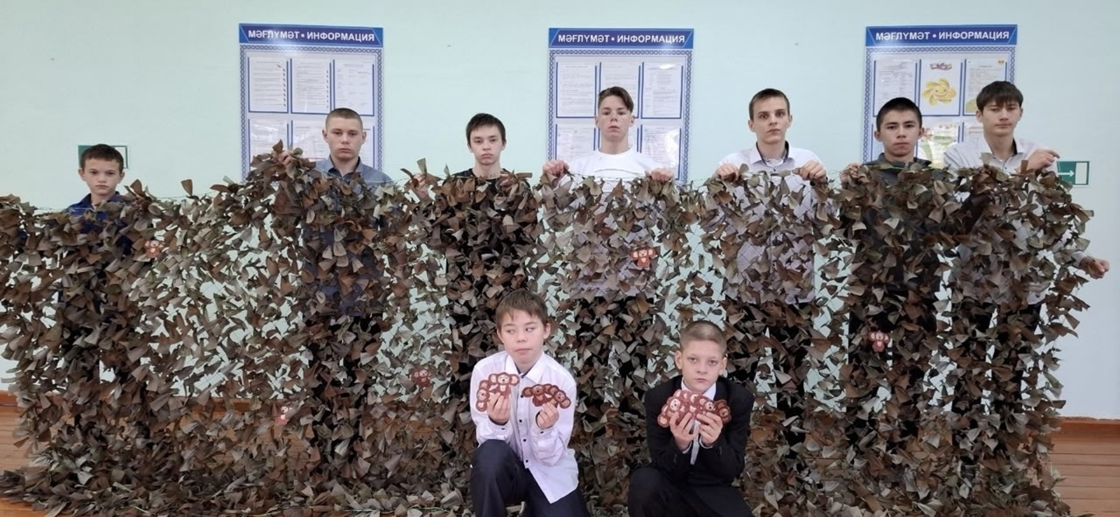 Кумертауские школьники продолжают плести маскировочные сети