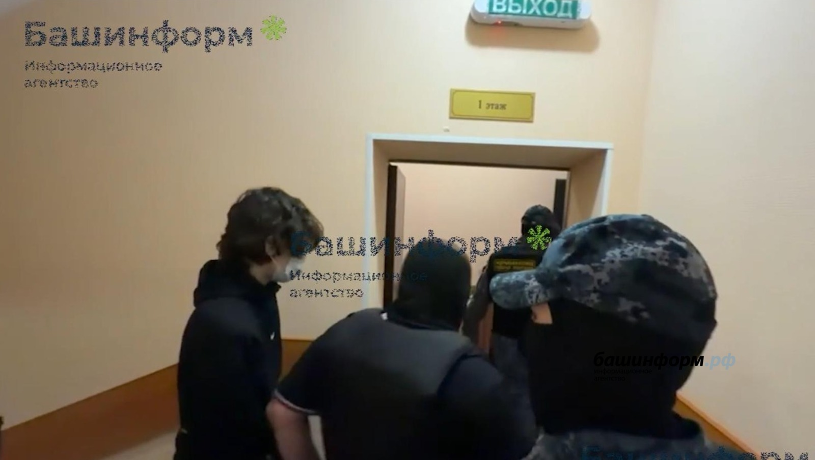 Нападение на школу в Уфе: подросток останется под домашним арестом до июня