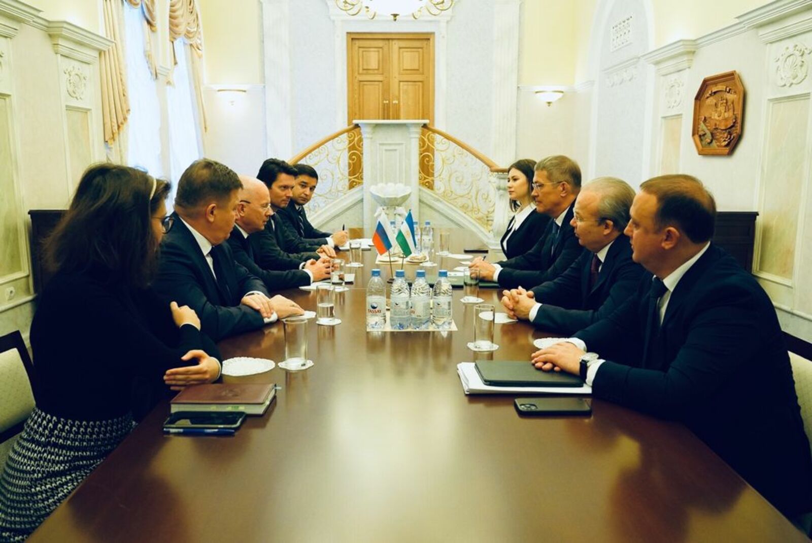 Глава башкирии встретился с временным поверенным в делах Посольства России в Казахстане