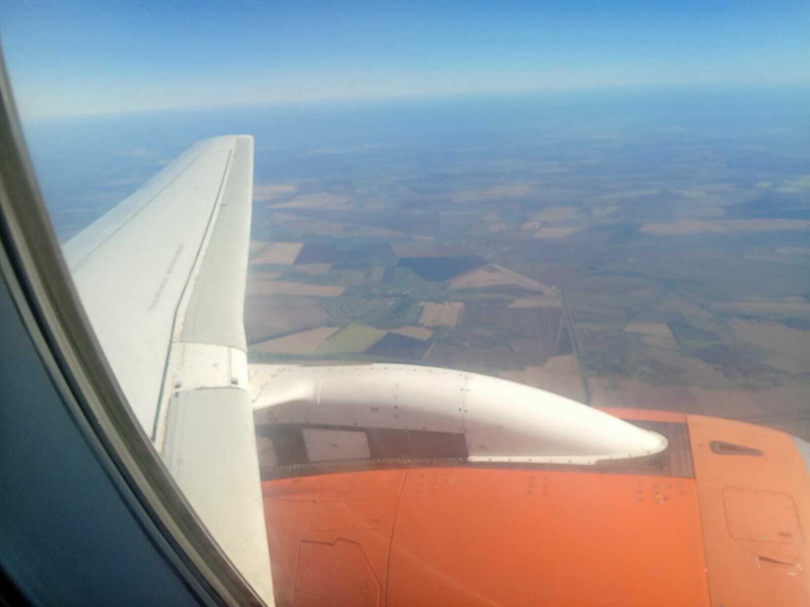 Тайны профессии: роль и символика атрибутов стюардесс