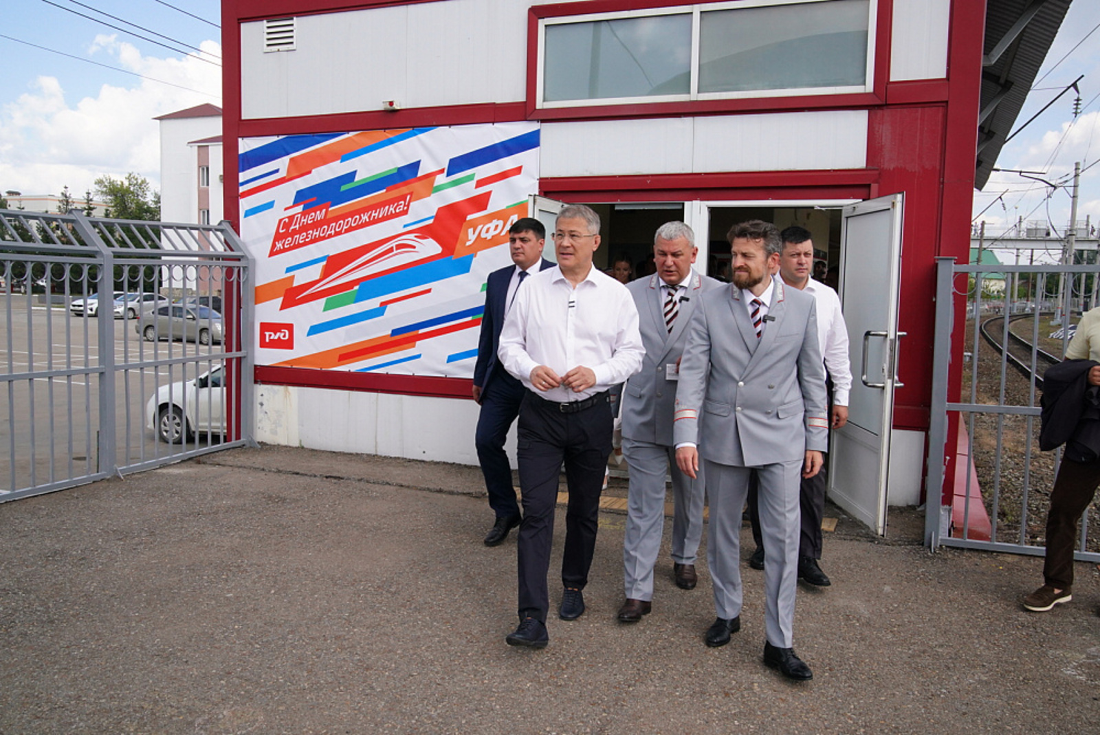 Радий Хабиров дал старт поезду «Ласточка» по маршруту Дёма – Уфа – Челябинск