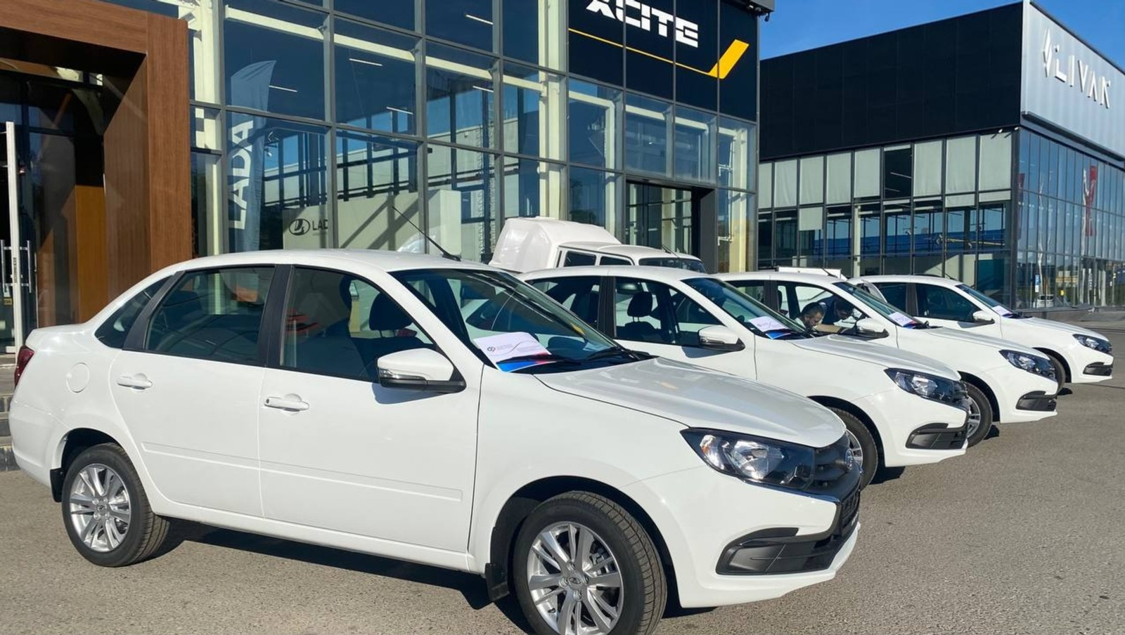 В Башкирии распродают автомобили от 44 тысяч рублей