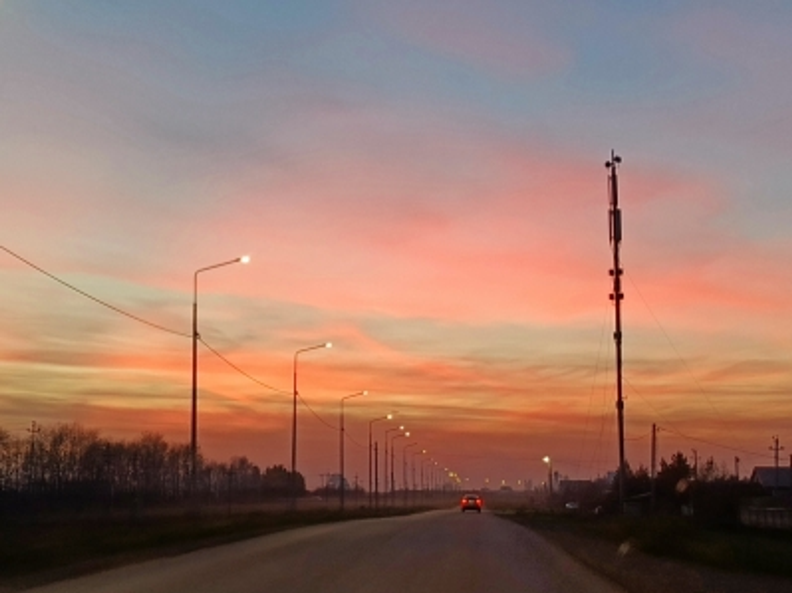 Небесные потрясения: космическая активность окутает Землю магнитными бурями