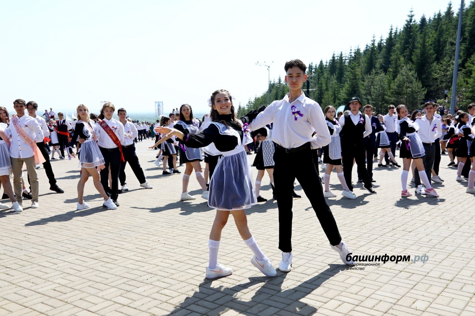 Последний звонок и выпускной-2026: названы даты