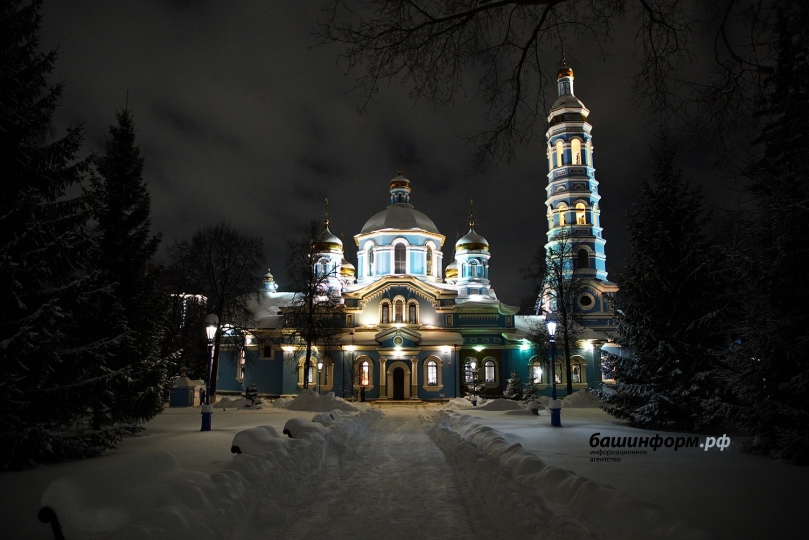 7 февраля — день иконы «Утоли моя печали»: о чем молятся в этот день