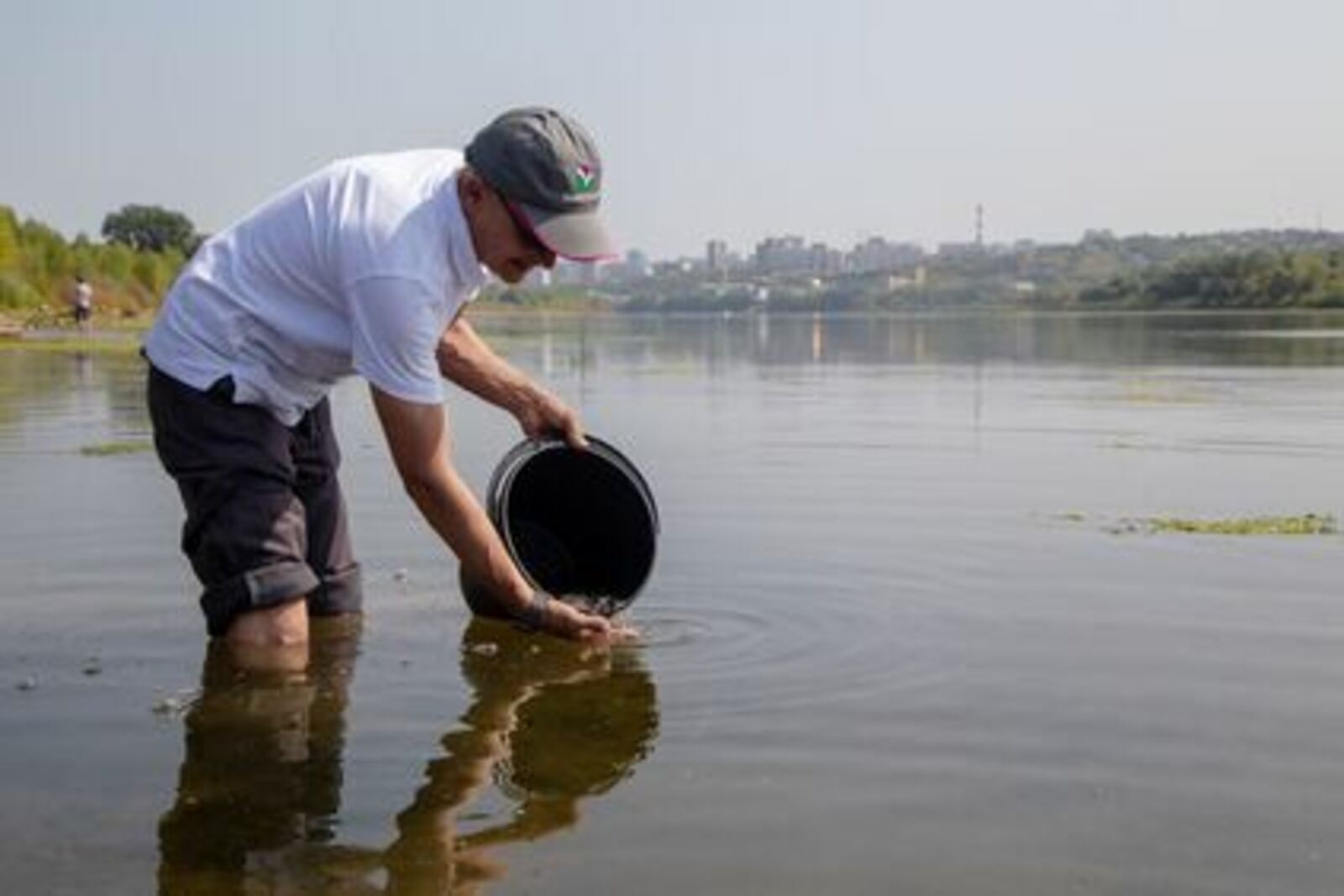 Башкирские нефтяники выпустили в водоемы 565 тысяч мальков ценных пород рыб