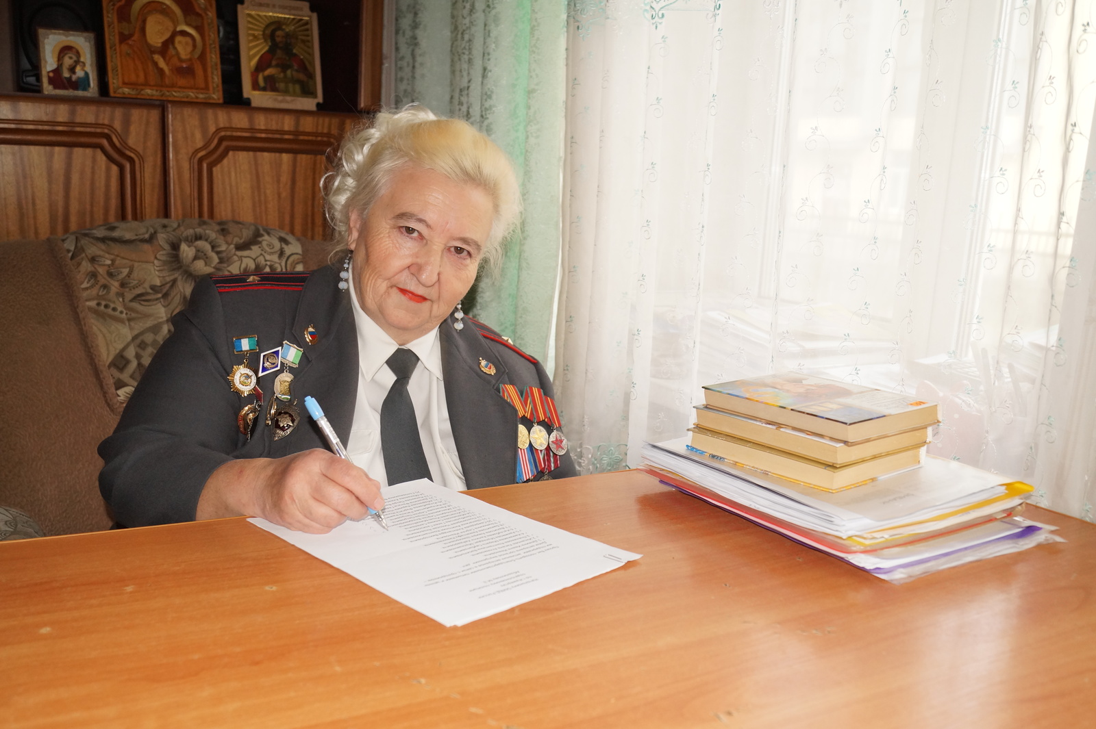 Мне есть кем гордиться и с кого брать пример. Моей бабушке, ветерану МВД Татьяне Чегодаевой исполнилось 70 лет