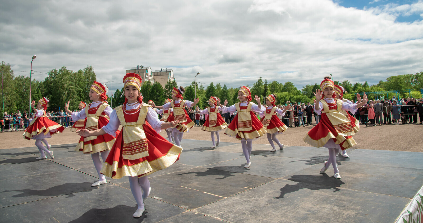 В России 8 июня стартует Всероссийская акция «Танцевальный флешмоб ко Дню России»