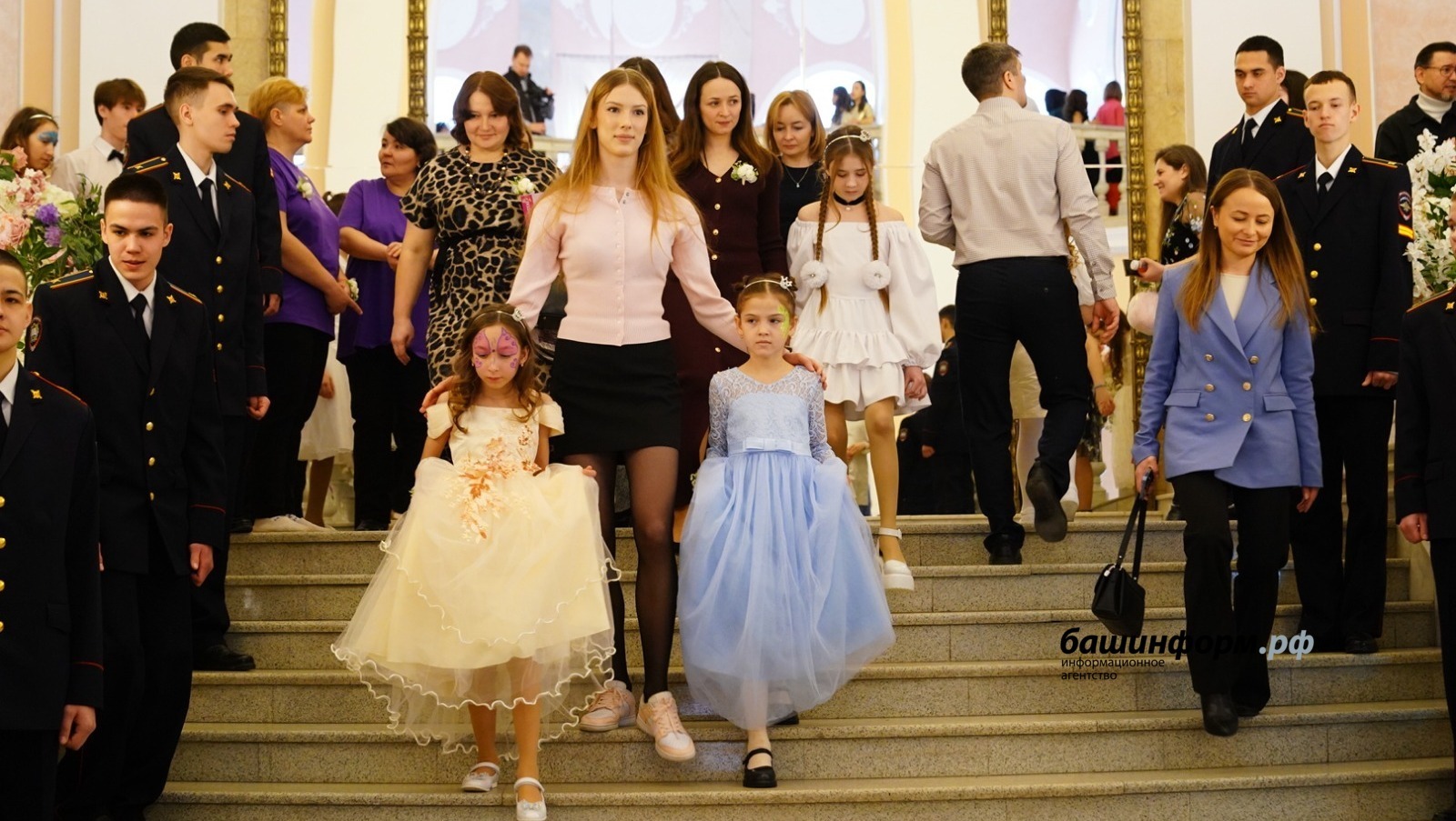 «Бал маленьких принцесс» в честь 8 Марта прошёл в столице Башкирии