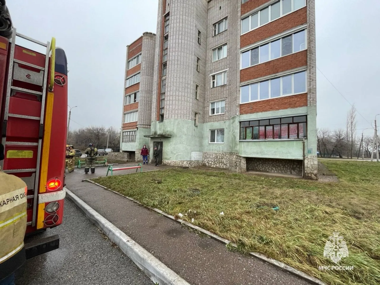 В башкирском городе пожарные эвакуировали жителей пятиэтажки