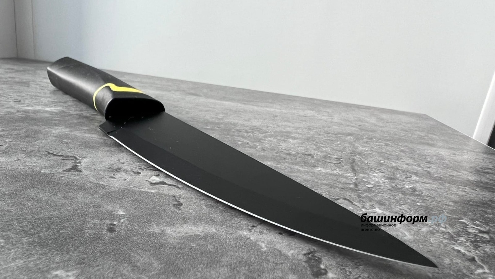 В Башкирии мужчину ранили после застолья