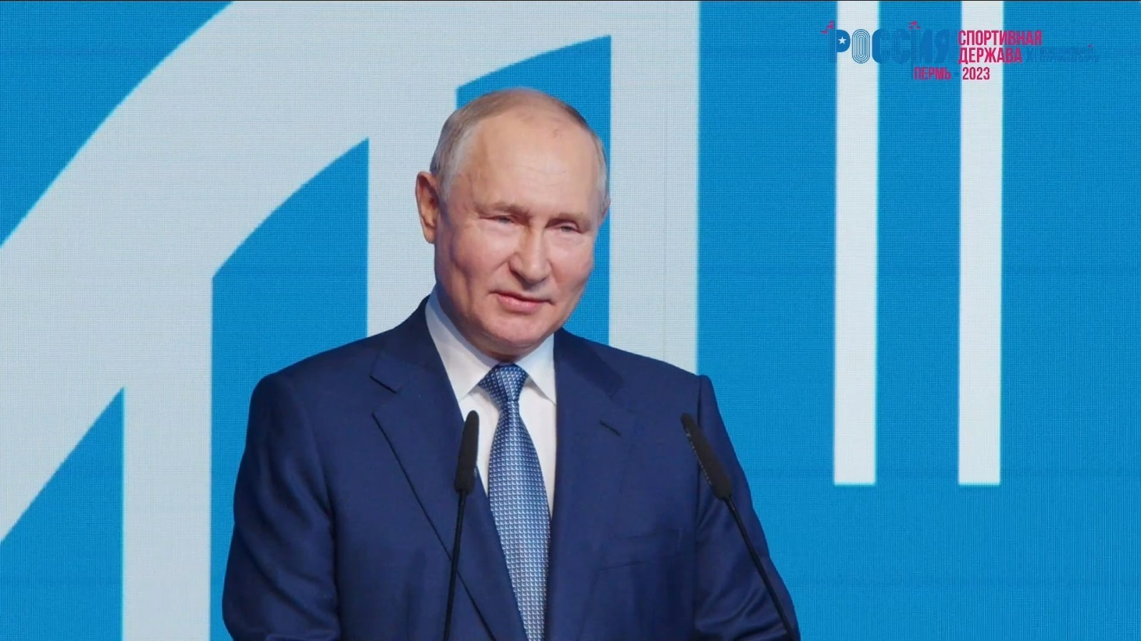 Владимир Путин пригласил спортсменов мира принять участие в форуме в Уфе