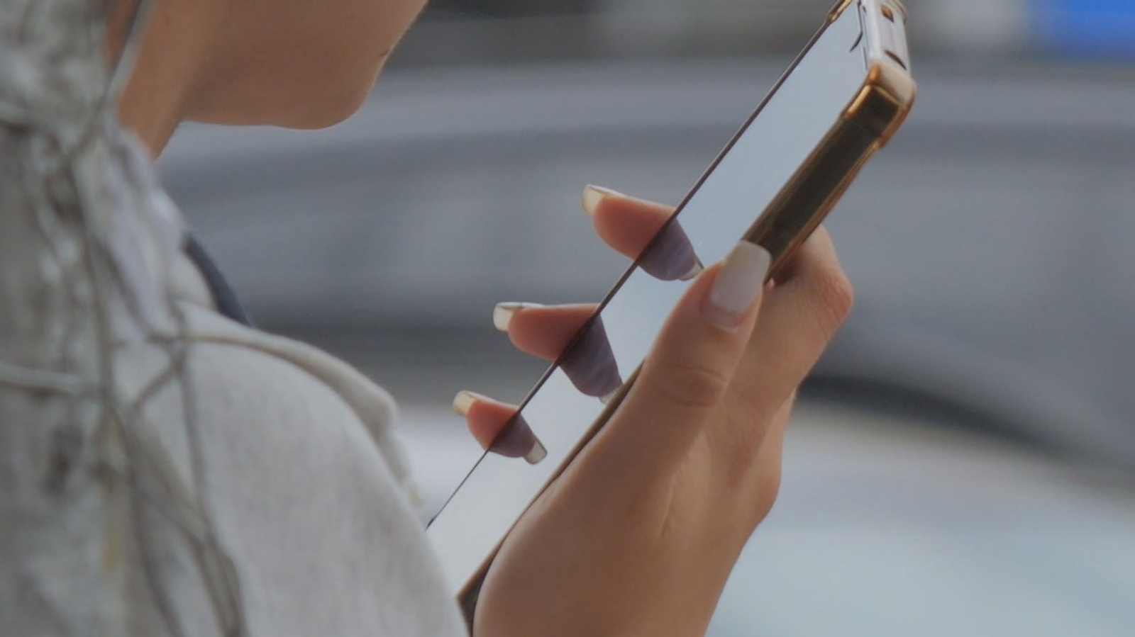 Россиян будут штрафовать за чтение "экстремистского контента"