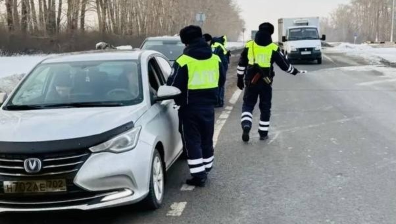 Проходят массовые проверки водителей на трассах Уфа—Оренбург и М-5 в Башкирии