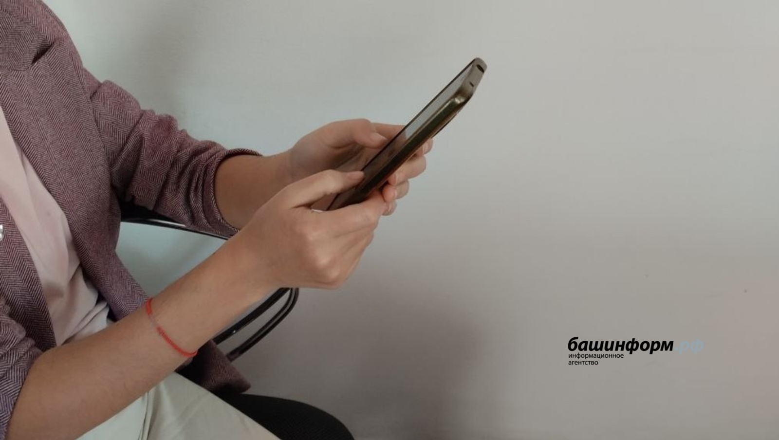 Опасность для россиян спряталась в пасхальных открытках