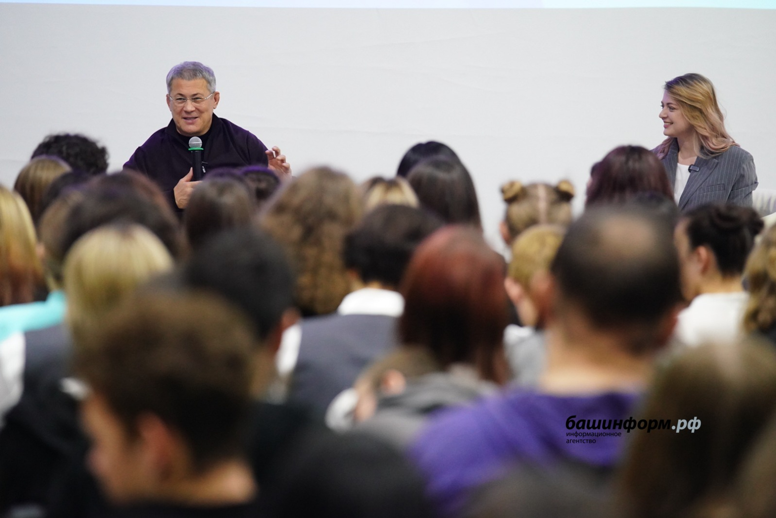 Стало известно, как относится к группе Ay Yola глава Башкирии