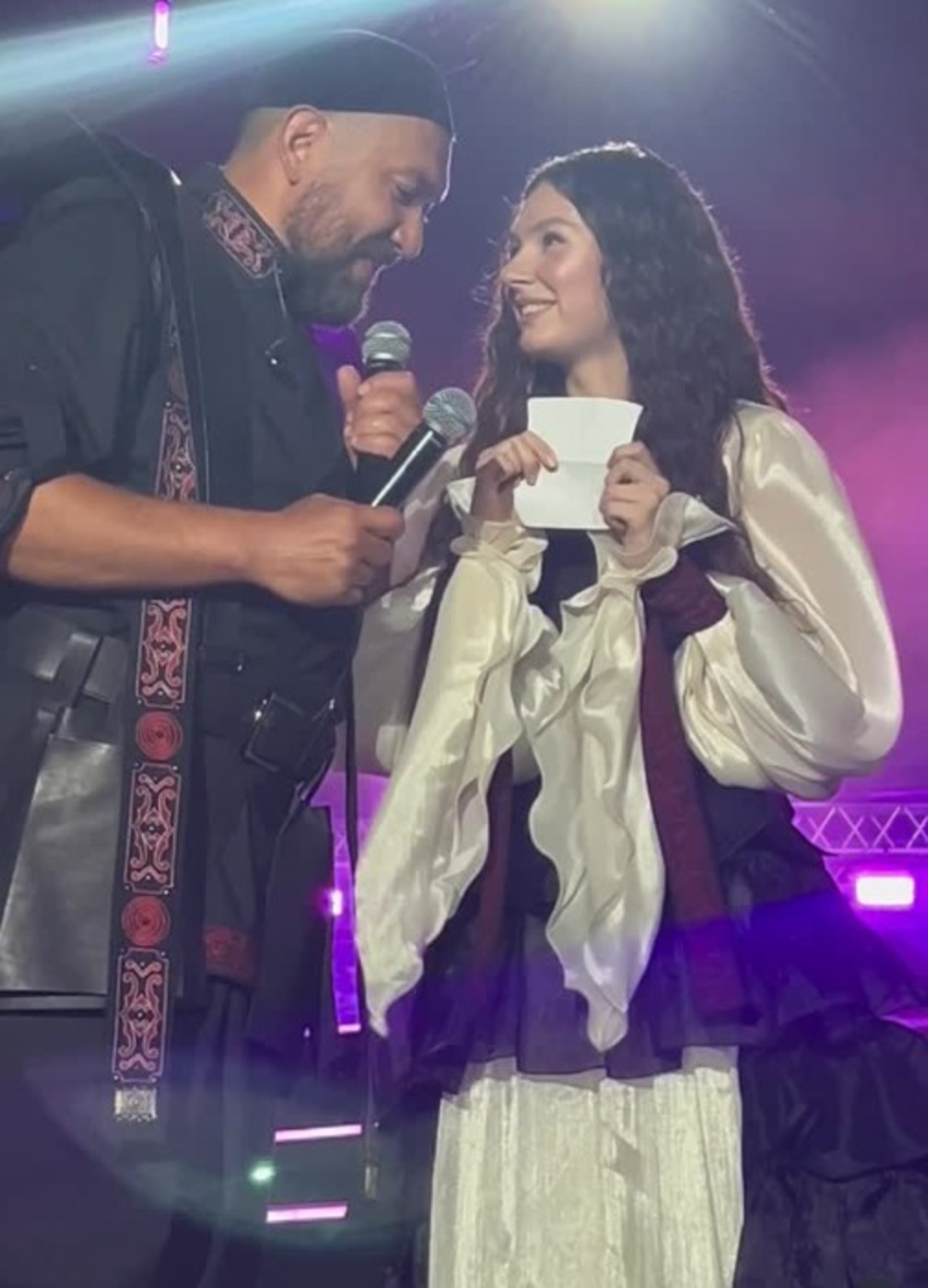 Башкирская группа AY YOLA устроила гендер-пати на концерте в Крыму