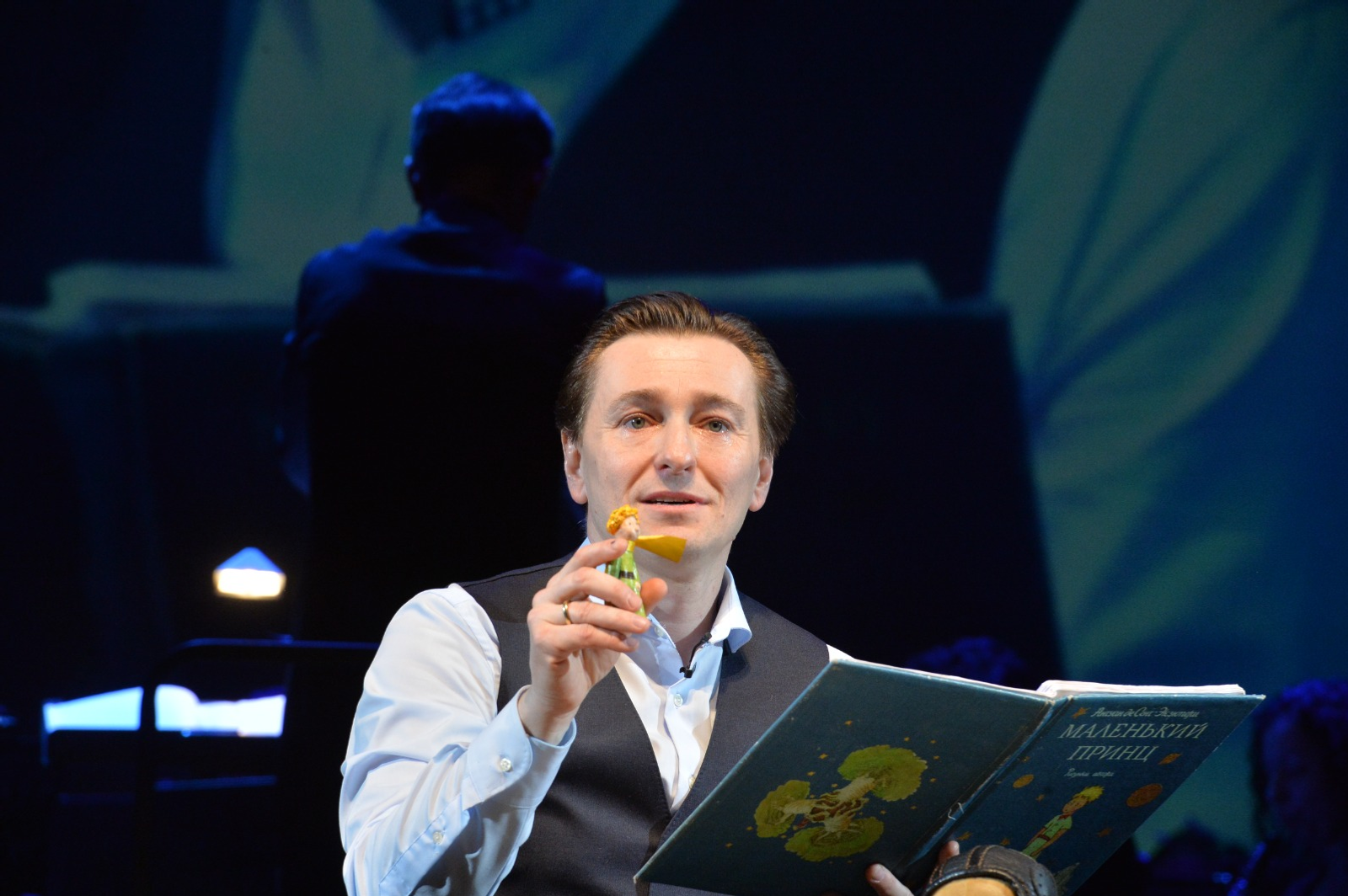 Спектакли лучших театров в Башкирии: гастроли с участием Сергея Безрукова