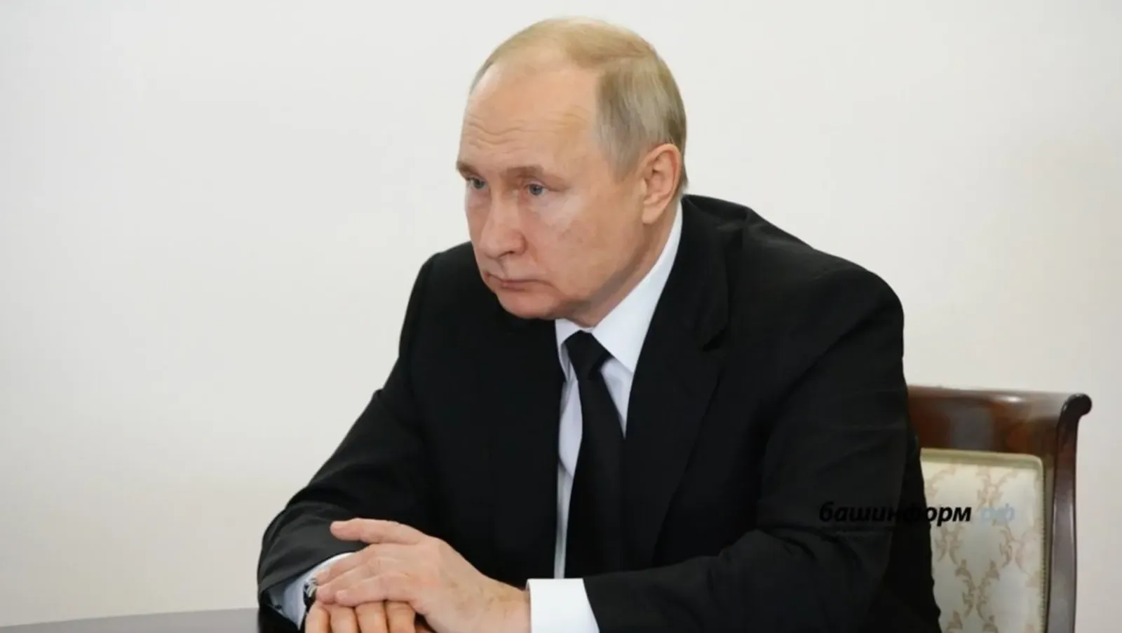 Путин заявил об осложнении мировой военно-политической ситуации