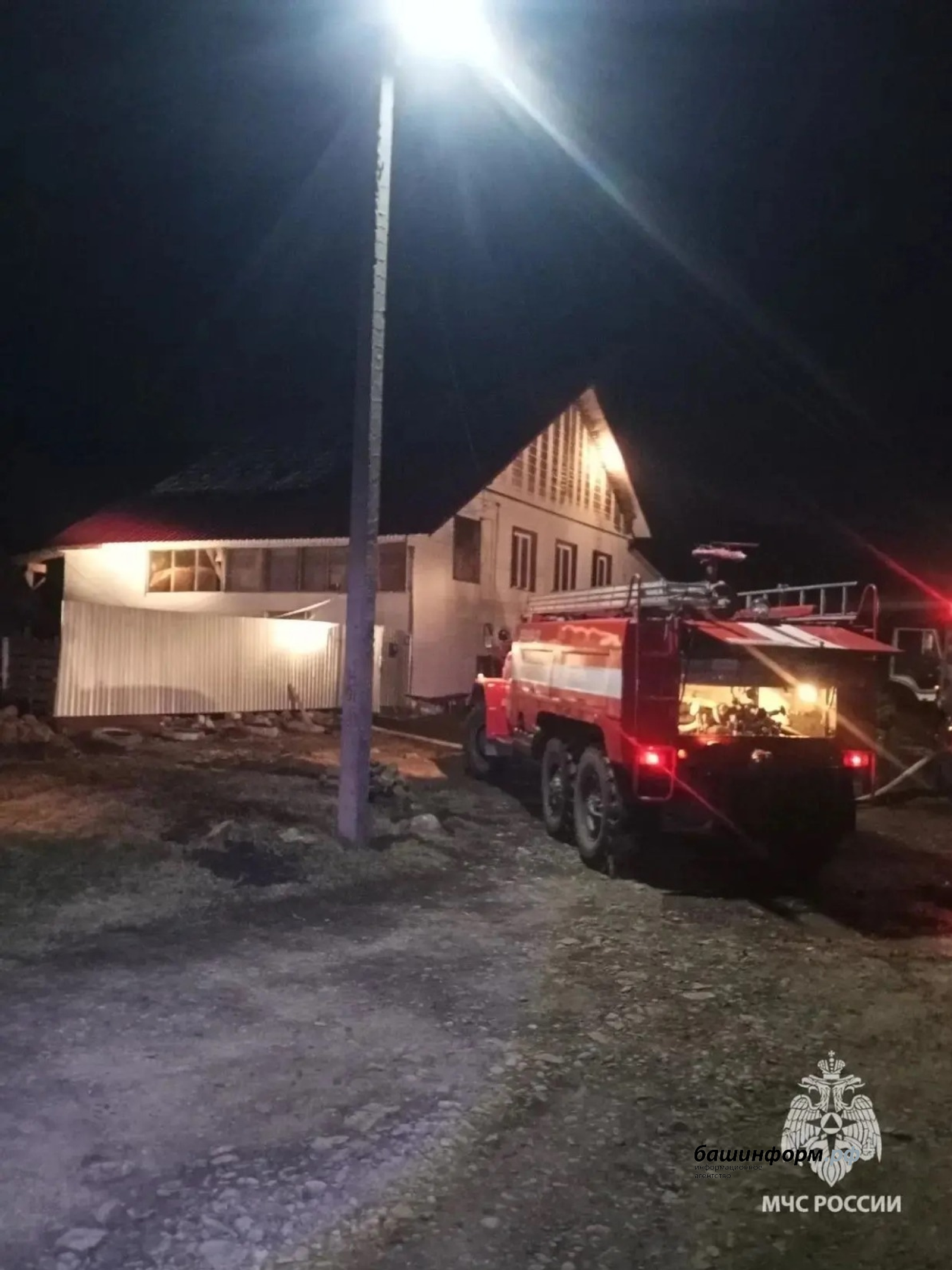 В Башкирии при пожаре в доме найден погибший мужчина