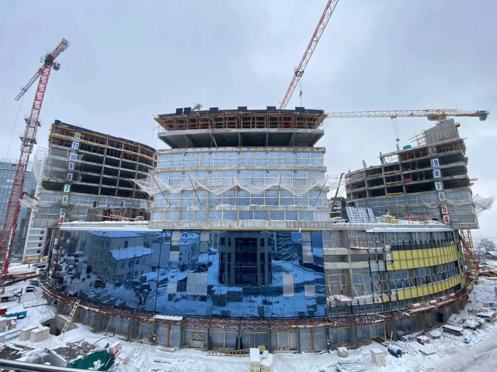 Радий Хабиров показал как идет строительство Межвузовского студенческого кампуса