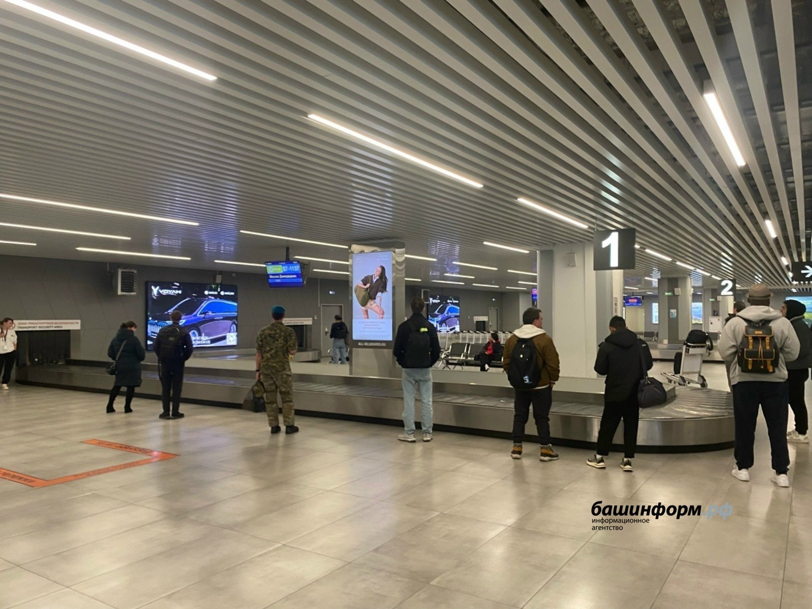 Новый год без дома: пассажиры из Башкирии застряли в аэропорту