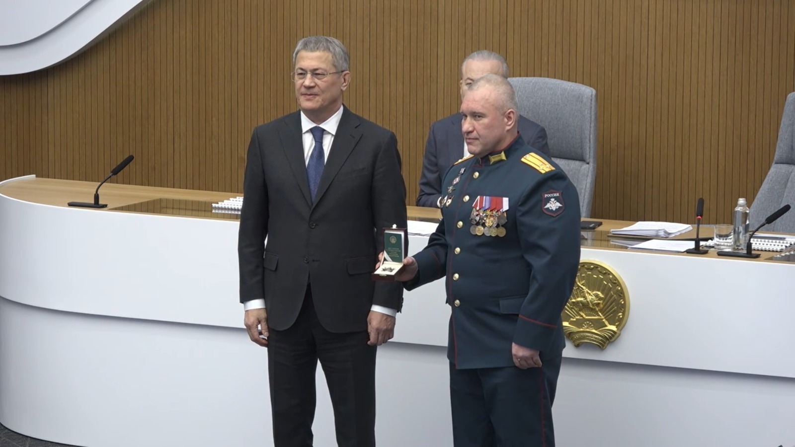 Глава Башкириии вручил орден генерала Шаймуратова