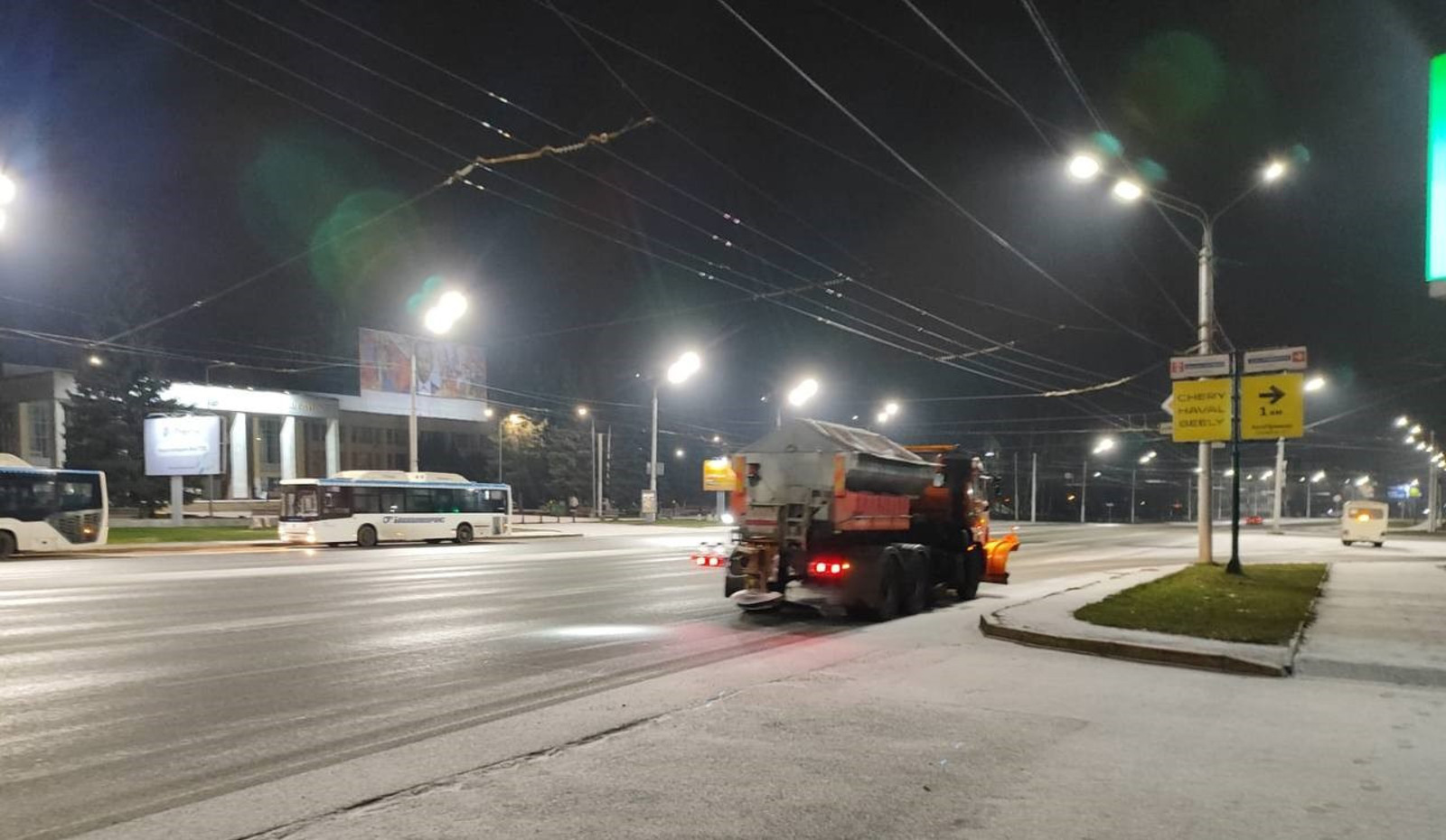 Борьба с гололедом в Уфе