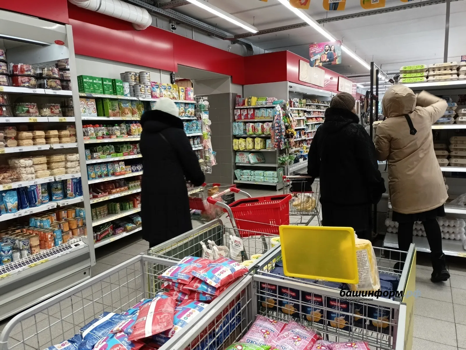 Константин Толкачев напомнил об ограничениях на продажу алкоголя в мае-июне