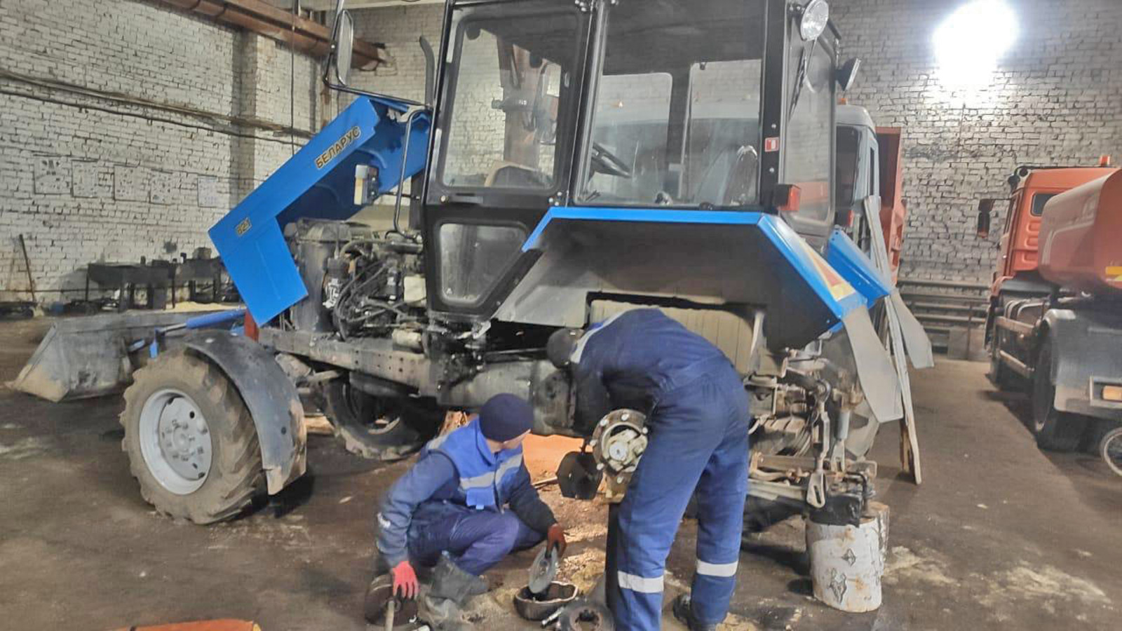 В Кумертау техника на старте зимних работ