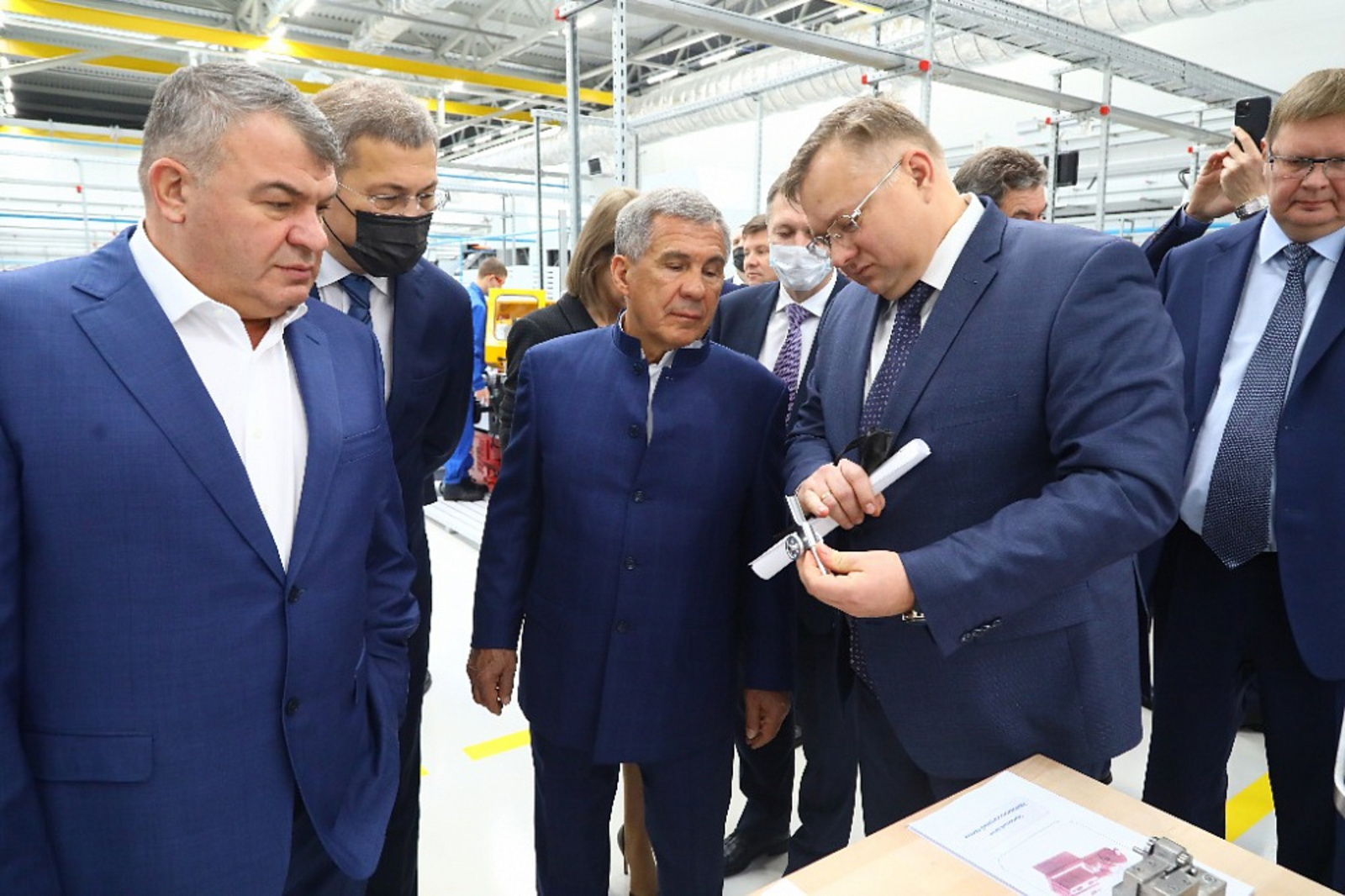 Главы Башкортостана и Татарстана посетили производственно-учебный центр «Ростеха» на базе ОДК-УМПО в Уфе