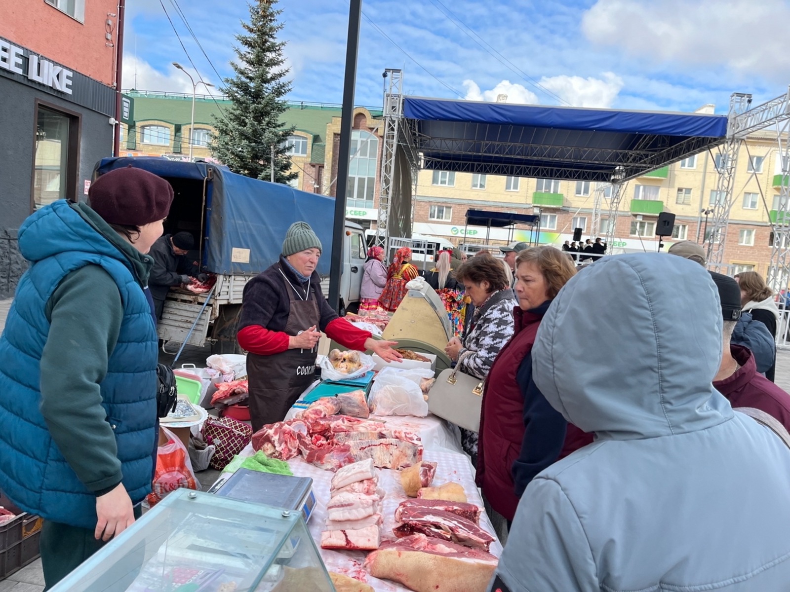 Мясные ярмарки проводят в Башкирии: свежие продукты по доступным ценам
