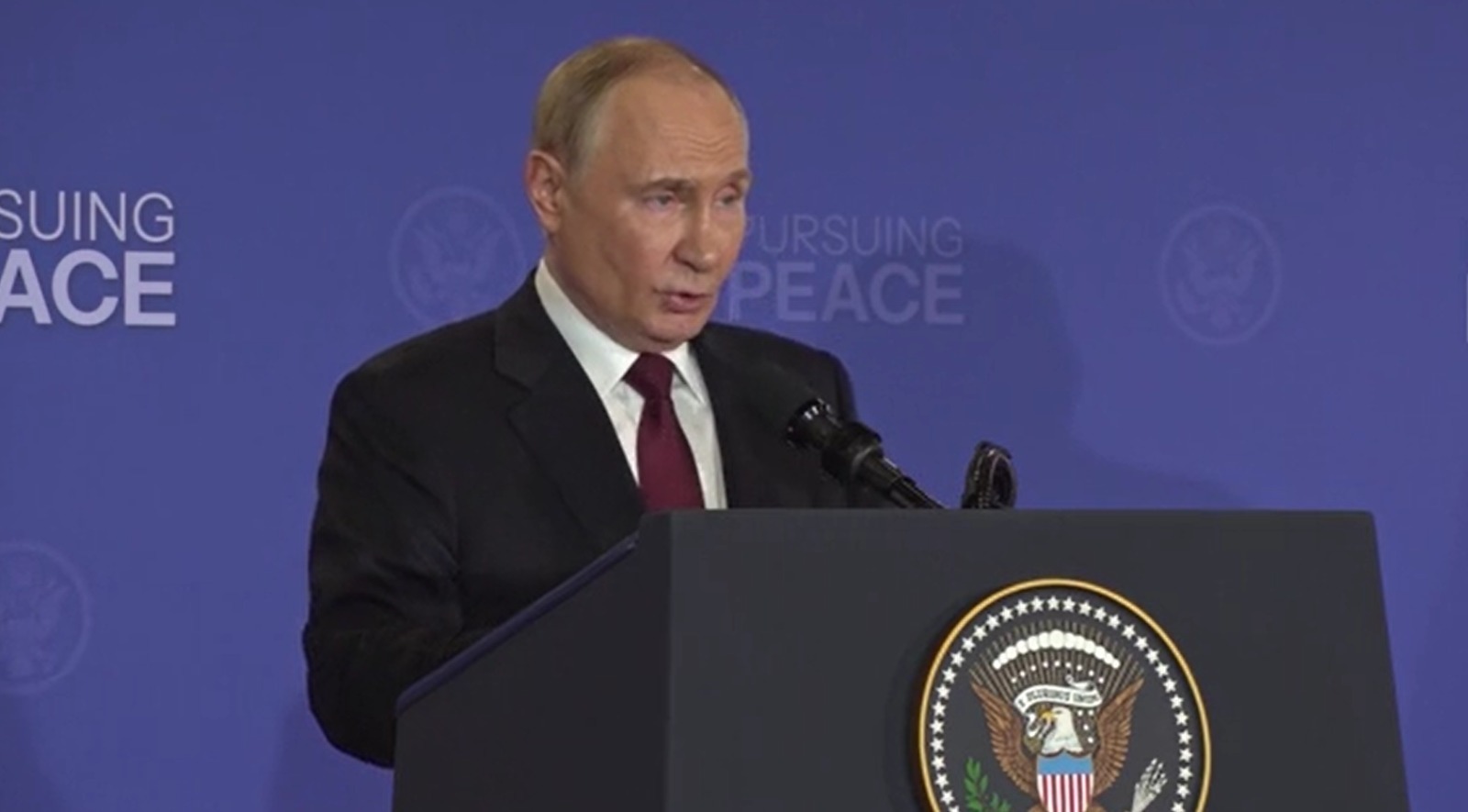 Путин обсудил с Эрдоганом мирный план США