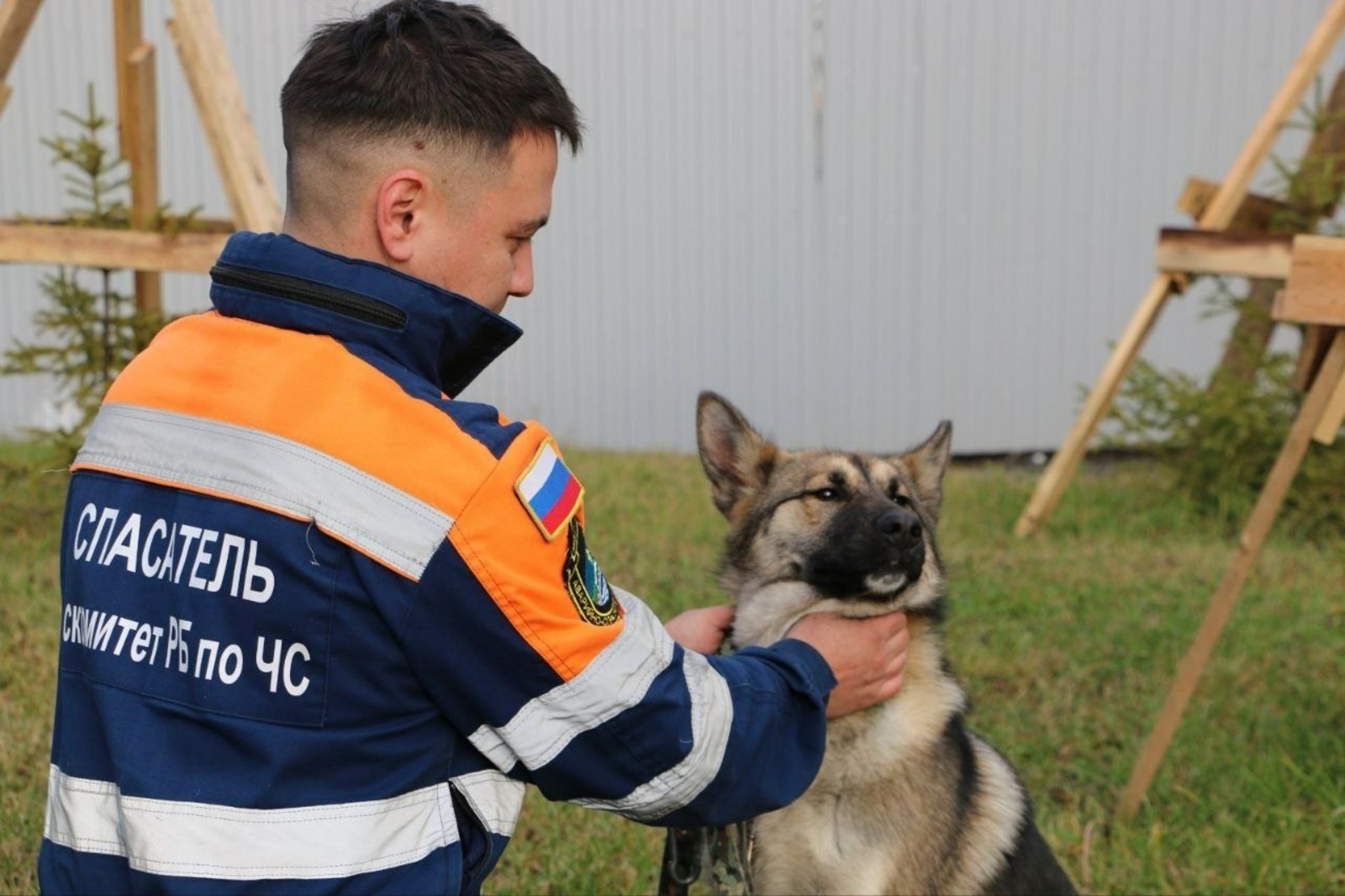 Сотрудник Лаки: у спасателей Башкирии появился новый пушистый «антистресс»