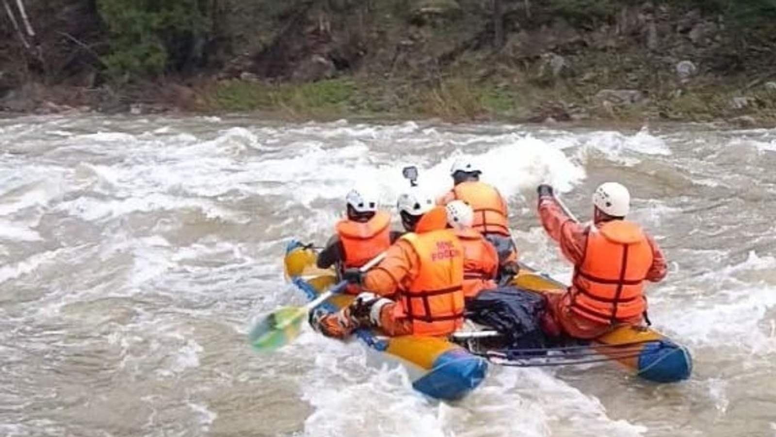 МЧС Башкирии следит за безопасностью людей на сплавах