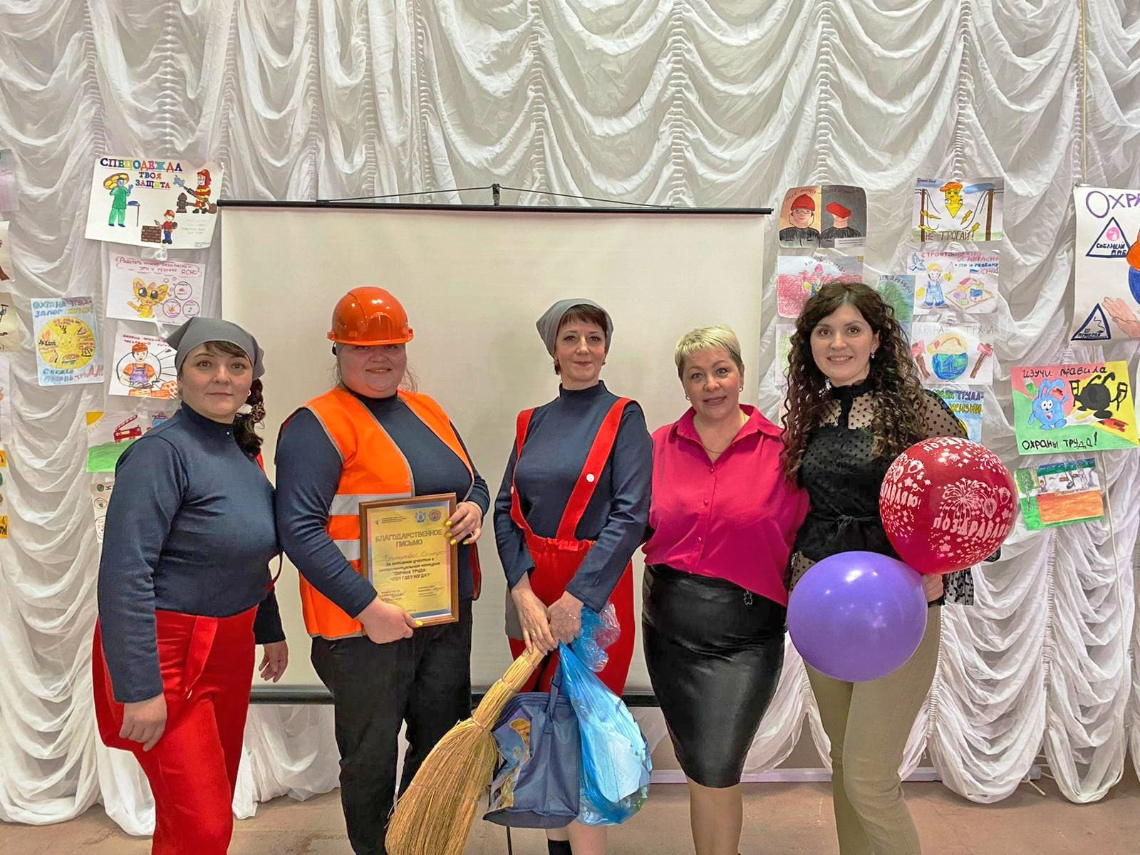 Коллектив интерната – это дружная команда, которая регулярно побеждает во всевозможных конкурсах.