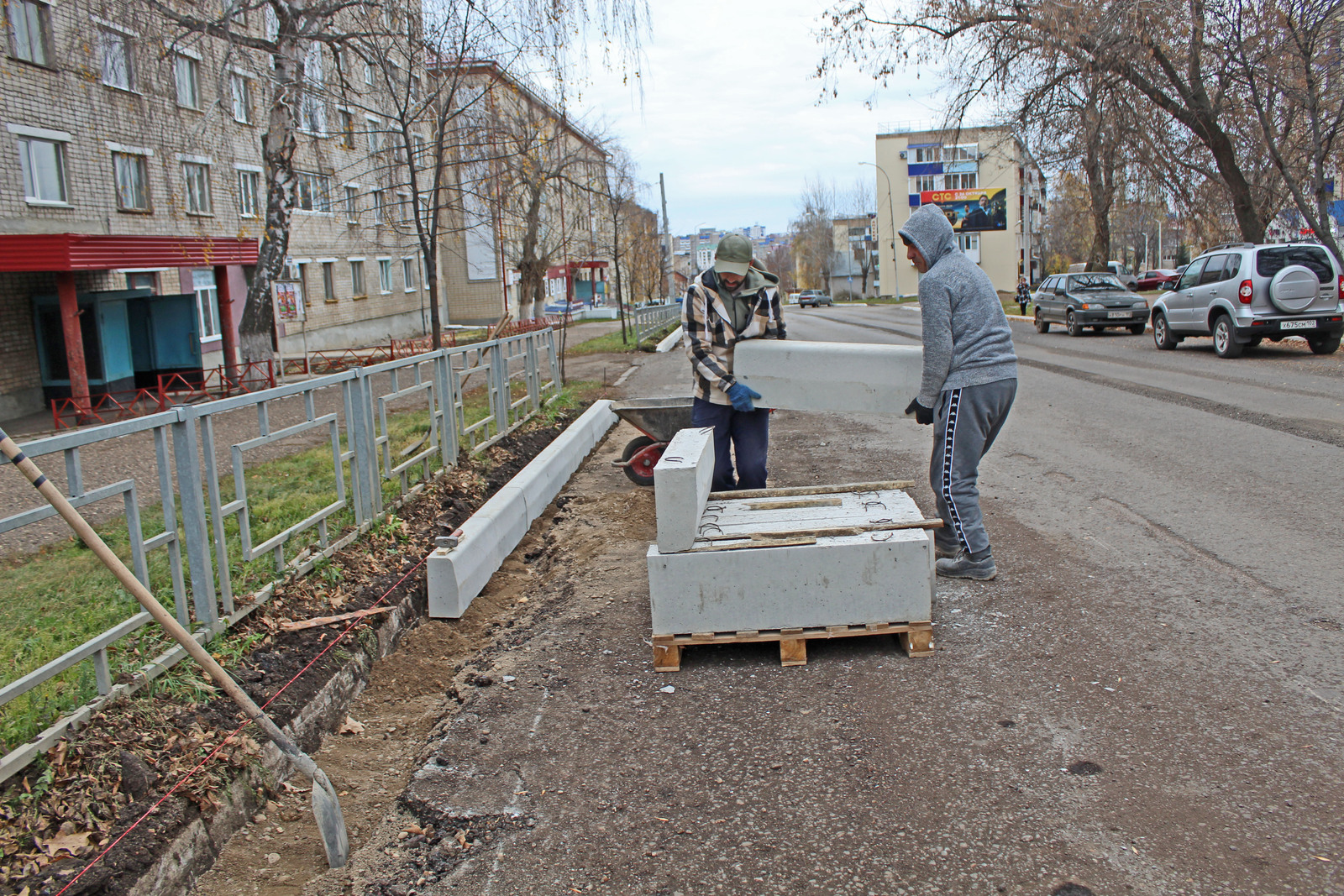 Глава администрации Кумертау рассказал о завершении дорожного ремонтного сезона