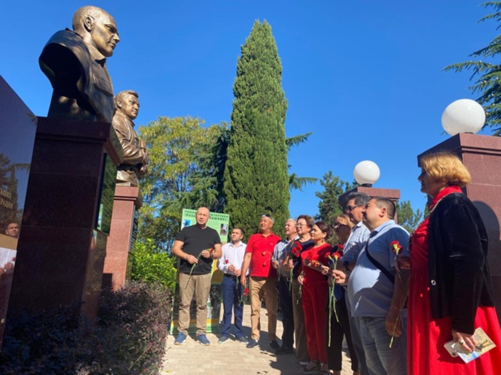 Журналисты Башкортостана почтили память Героя России Алмаза Сафина