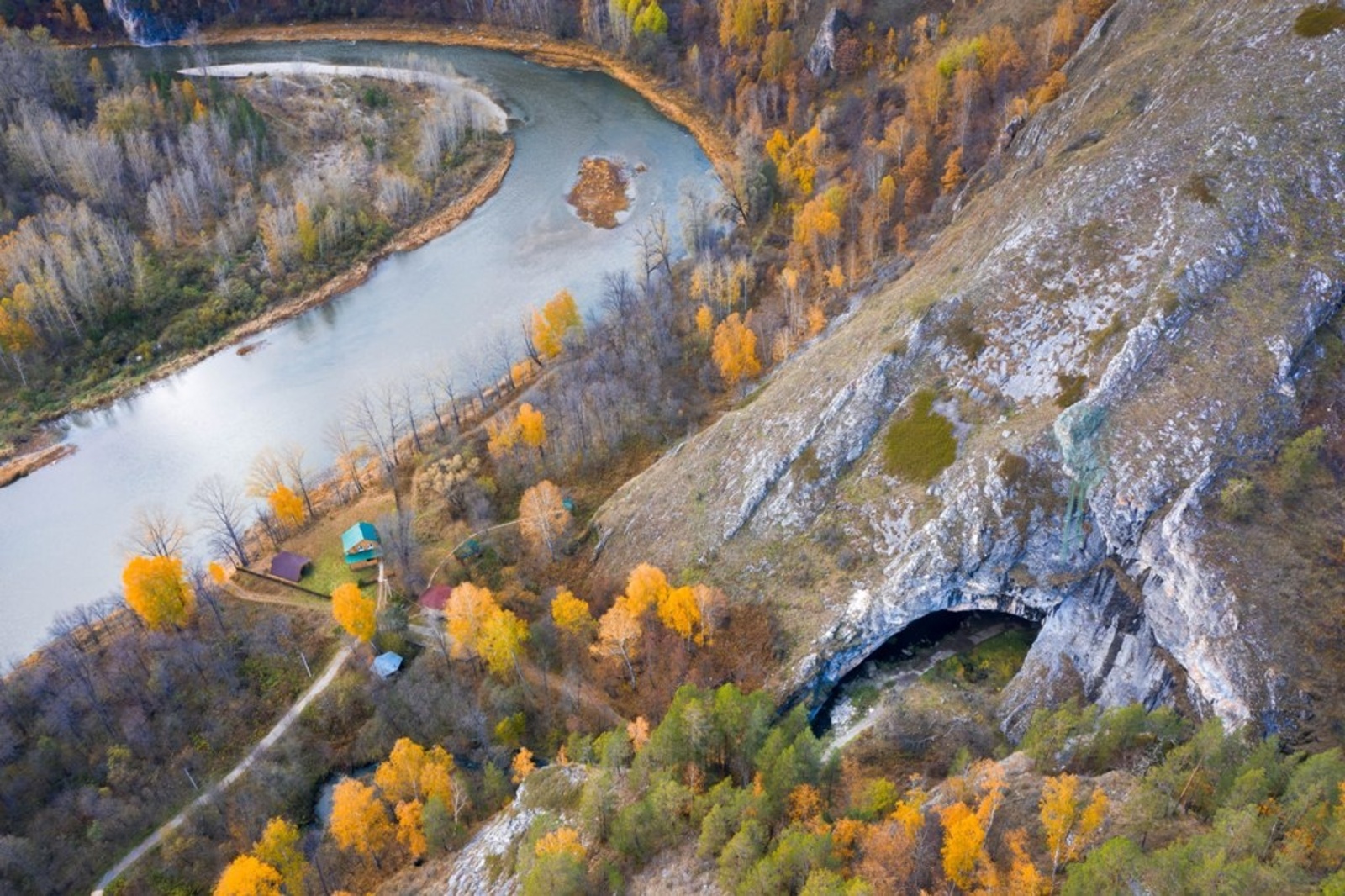 Тайны подземного мира: Загадочная река Шульган раскрывает свои секреты