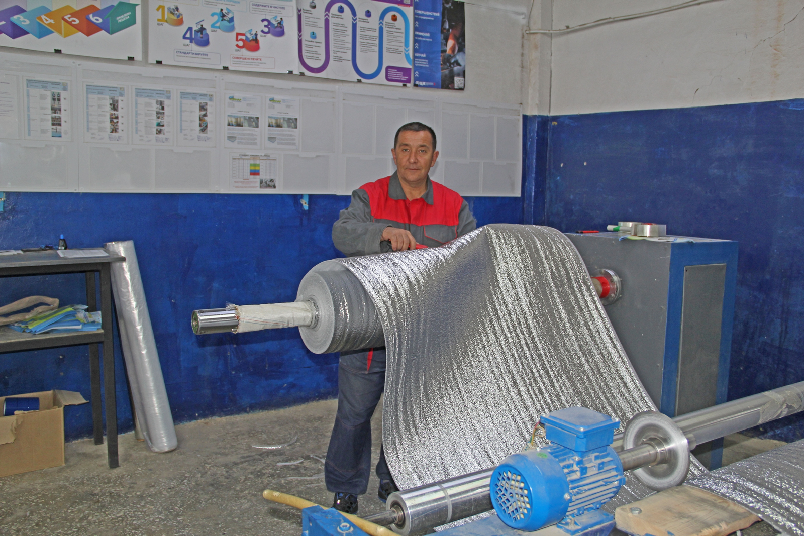 Работник производства Башкирии греет всю страну и утепляет позиции на передовой