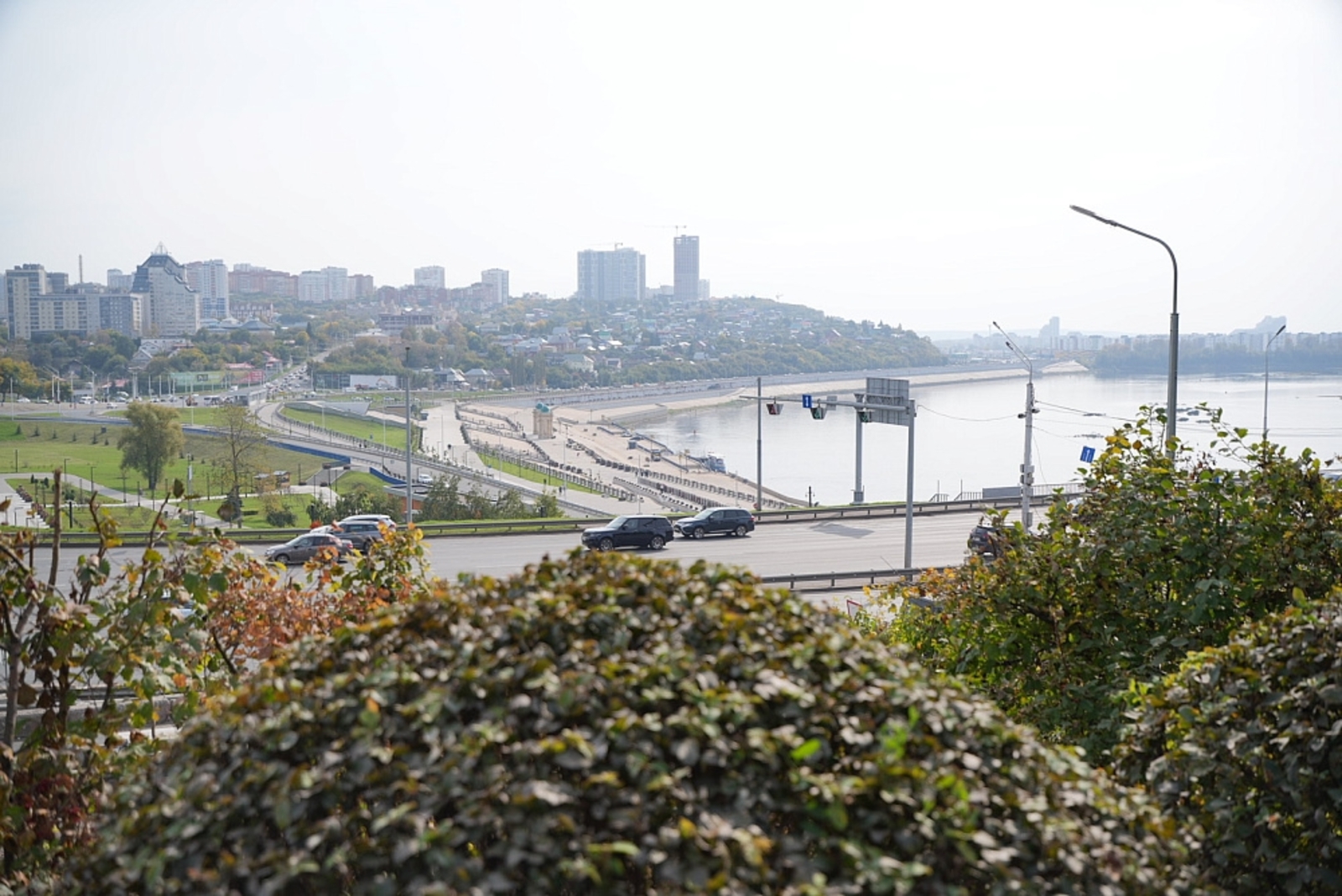 Движение по арочному мосту через реку Белую в Уфе запустят в октябре 2025 года